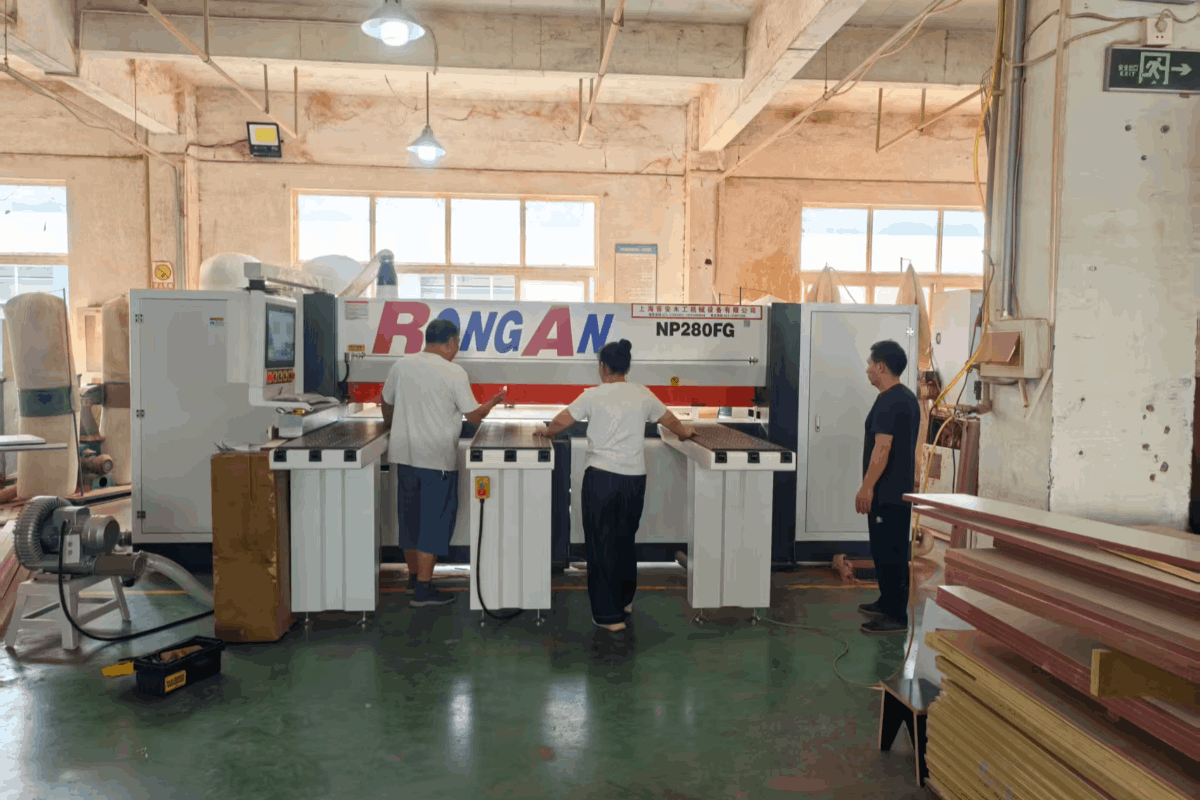 电子开料锯 | 全自动电脑裁板锯 | 往复式开料锯——高精度数控锯切设备厂家【上海容安木工机械】